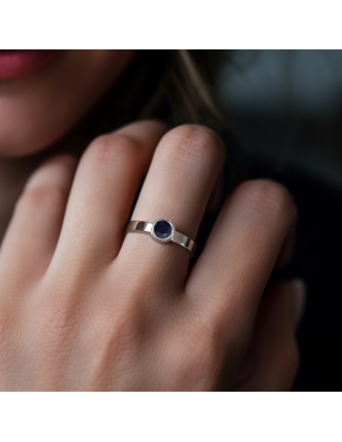 Stack me - Srebrny pierścionek z czarnym szafirem